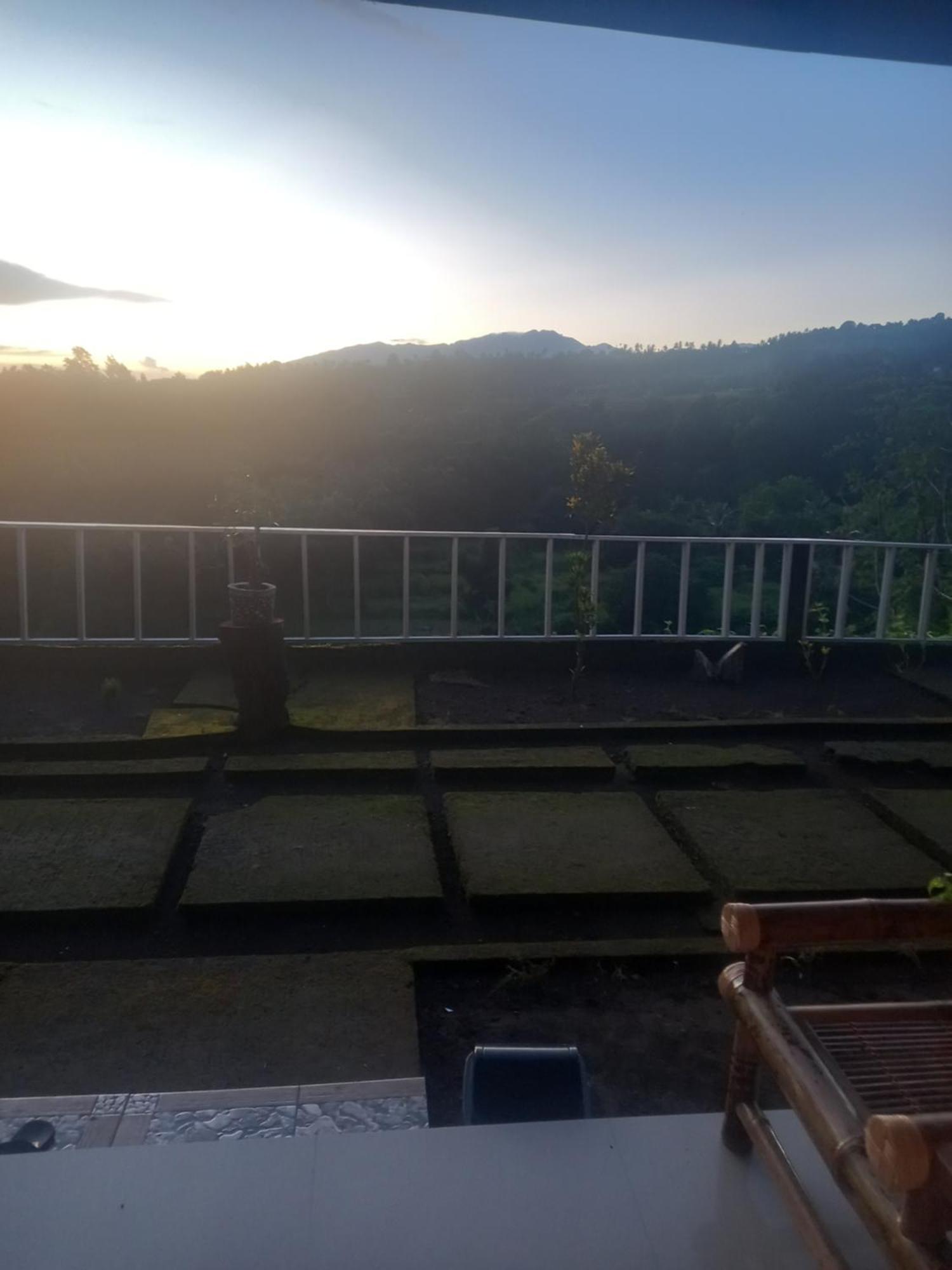 Sunrise Inn 세나루 외부 사진